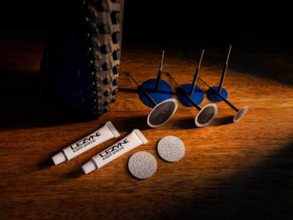 LEZYNE TUBELESS PRO PLUGS - Afbeelding 2